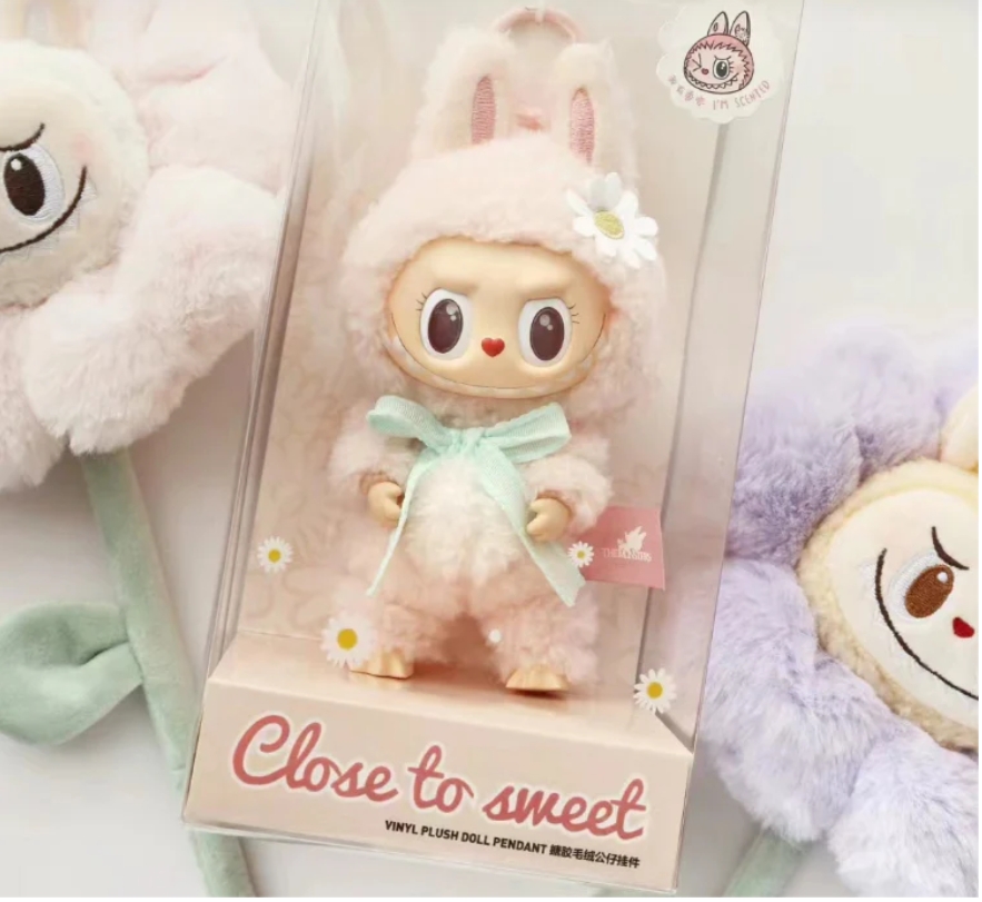 THE MONSTERS Let's Checkmate Series-Vinyl Plush Hanging Card